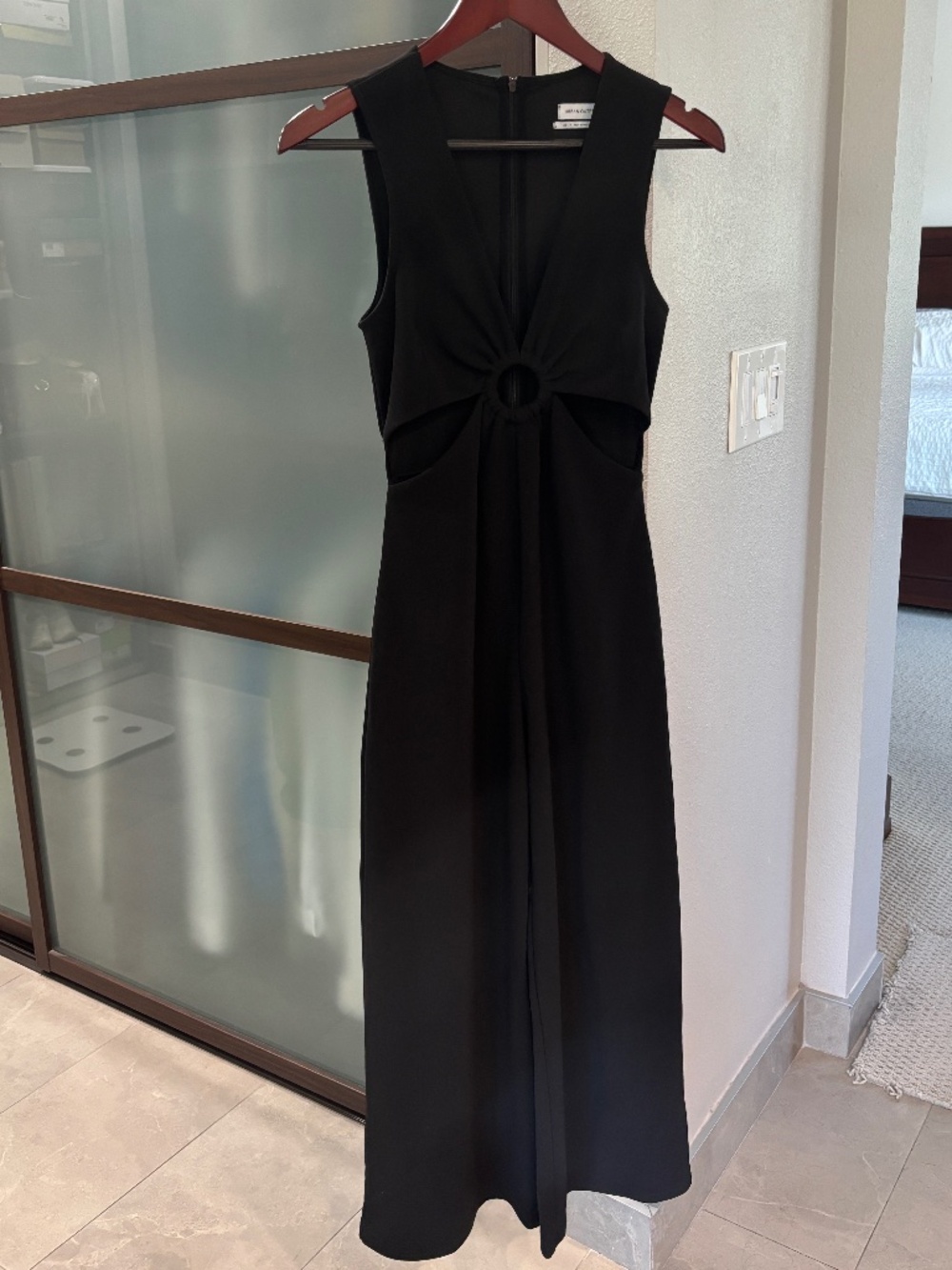 Urban Outfitters Cut-Out O-Ring Jumpsuit - Black Size XS - Picture 5 of 11